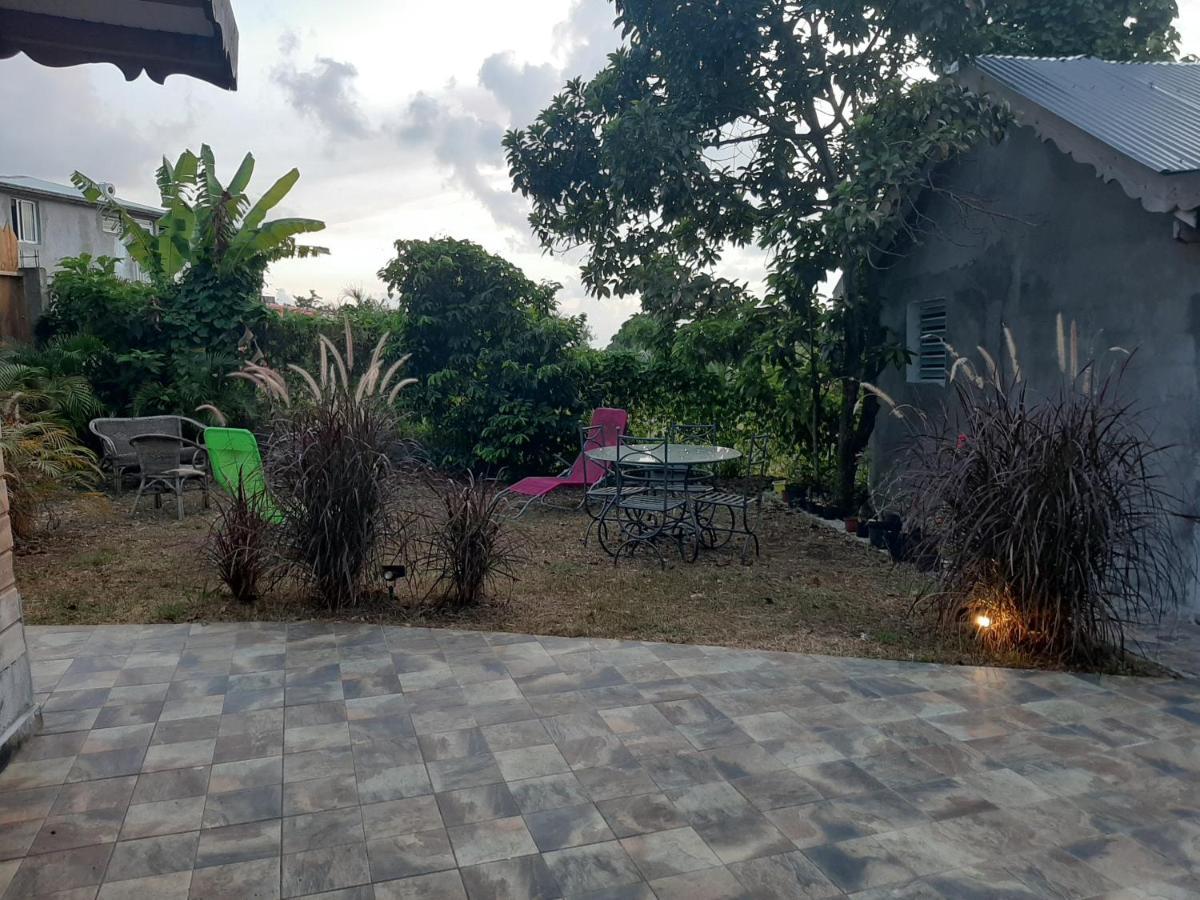 Zannanna Delair Guest House Sainte-Anne  Exterior photo
